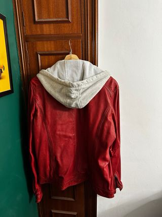 Chaqueta de Piel Roja Talla XL
