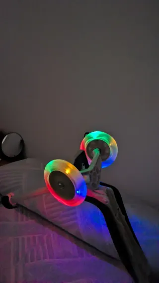 Patinete infantil 3 ruedas poco uso