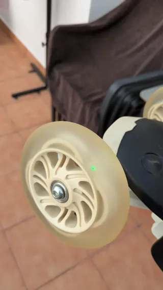 Patinete infantil 3 ruedas poco uso