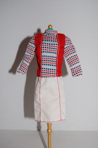 Barbie Mattel Superstar Get ups'n go #9739 1977