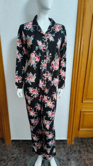 Pijama floral talla S.El regalo ideal navidades