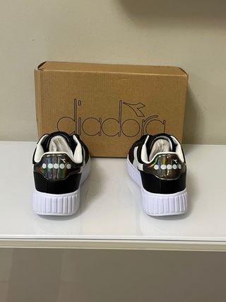 Scarpe Diadora Nere e Bianche Tg 36
