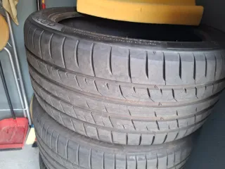 Neumático 245/40 R18