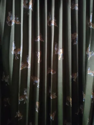 Falda plisada larga Zara estampado tigre