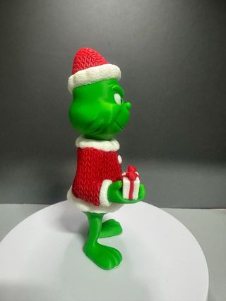 Muñeco Grinch Navideño con Regalo