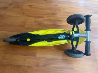 Patinete Oxelo 3 ruedas amarillo