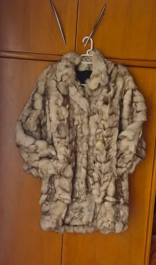 Chaquetón de piel beige
