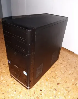PC Sobremesa Negro