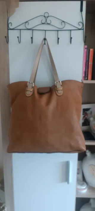 Bolso de piel Uterqüe marrón