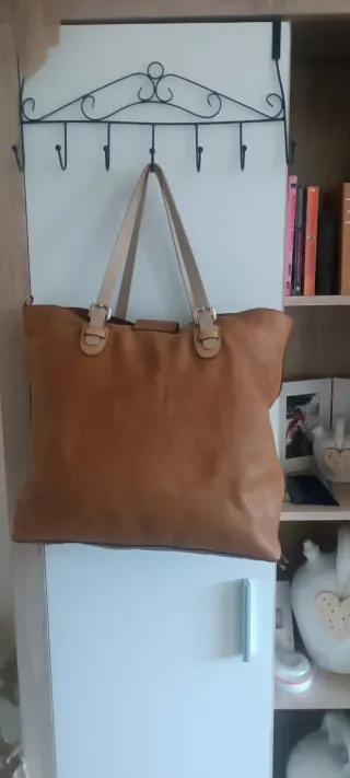 Bolso de piel Uterqüe marrón