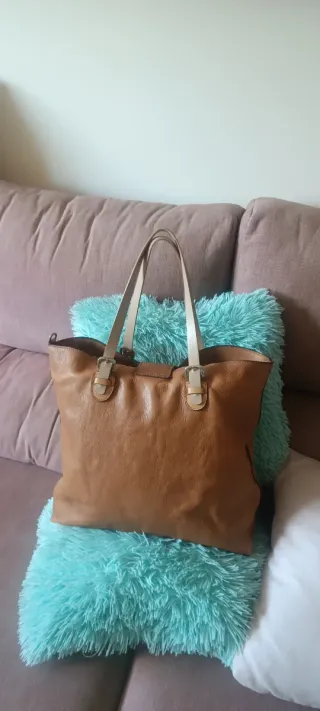 Bolso de piel Uterqüe marrón
