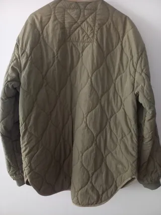 Cazadora acolchada reversible verde