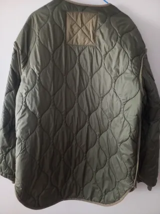 Cazadora acolchada reversible verde