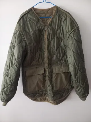 Cazadora acolchada reversible verde