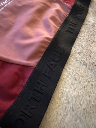 Top The North Face Talla L