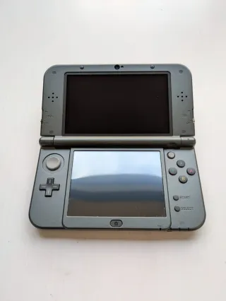 Nintendo 3DS XL Grigio + 3 Giochi