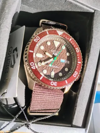 Orologio Seiko 5 Sports SRPD85K1 automatico nuovo