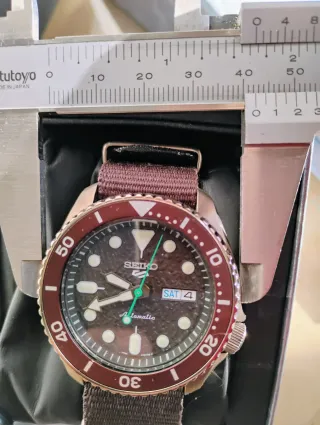 Orologio Seiko 5 Sports SRPD85K1 automatico nuovo