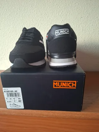 Deportivos Munich Negro y Blanco