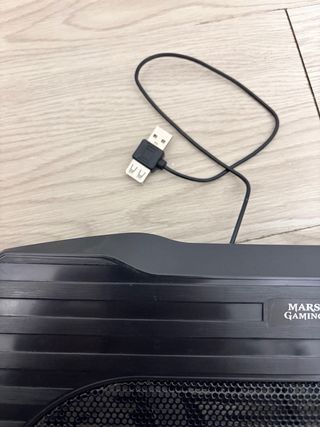 Base Refrigeradora Mars Gaming