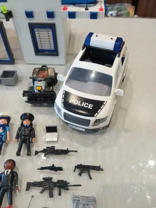 Playmobil Comisaría de Policía con Accesorios