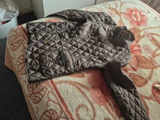 Chaqueta acolchada mujer marrón