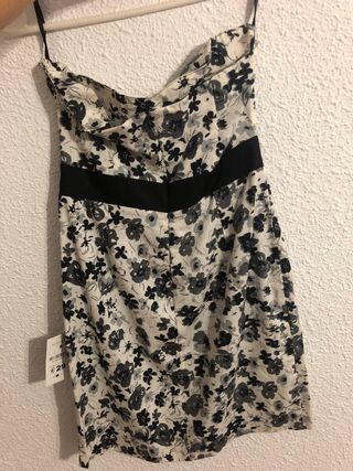 Vestido floral strapless