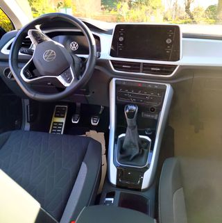 VOLKSWAGEN T-ROC MÁS 1.0 TSI 115cv 2025 29.000km