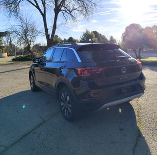 VOLKSWAGEN T-ROC MÁS 1.0 TSI 115cv 2025 29.000km