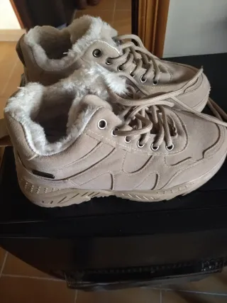 Botas Beige con Forro Interior