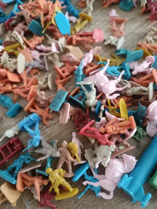 Grande lotto di Montaplex - circa 500 pezzi