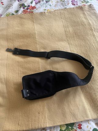 Bolso riñonera Sarah Pacini de piel.