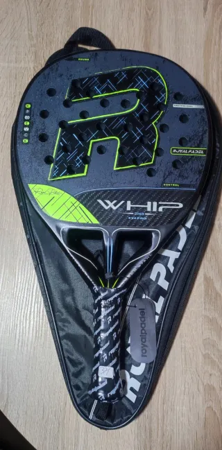 Pala de pádel Royal Padel Whip 2026