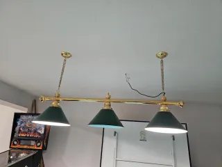 Lampada da tavolo da biliardo dorata