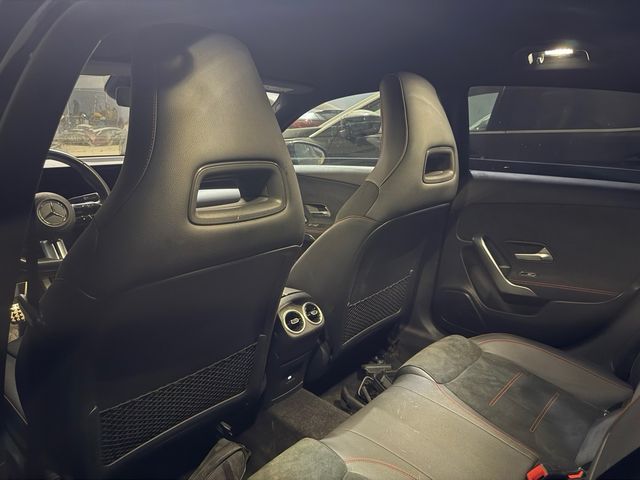 Mercedes-Benz Clase A 2024 Dana varios colores