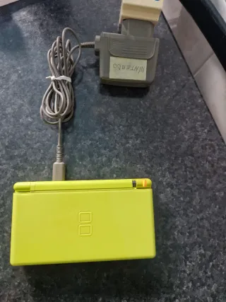 Nintendo DS Lite Moddata 137 giochi