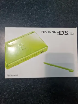 Nintendo DS Lite Moddata 137 giochi