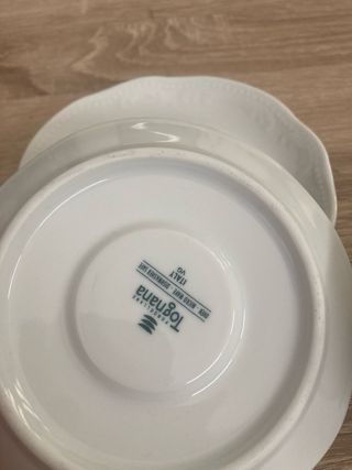 Tazzina con 3 piattini in porcellana