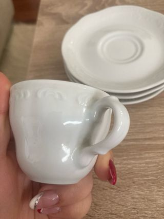 Tazzina con 3 piattini in porcellana