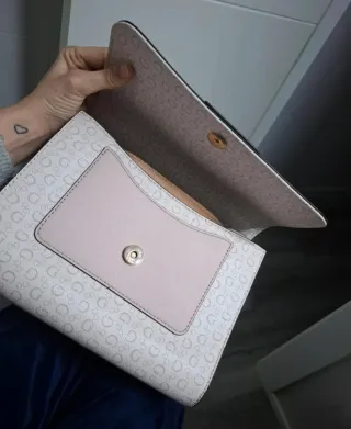 Bolso Guess Colección Beige y Rosa