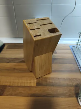 Taco de cuchillos de madera