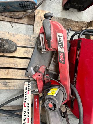 Sierra de cinta Femi 780P