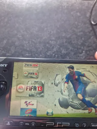 PSP 3004 Piano Black Moddata 14 giochi