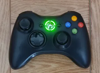 2 Mandos Xbox 360 + Cable