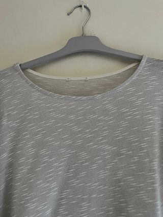 Bershka Blusa 2 en 1 Capas | Gris/Blanco Oversize