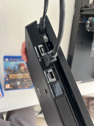 PS4 Slim 512GB + 2 Mandos + Juegos