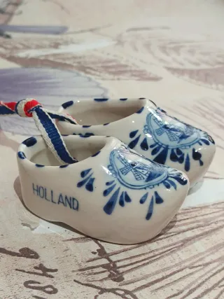 Figura cerámica zapatos Holanda 6cm