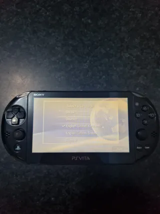 PS Vita Slim PCH-2004 + FIFA 15 Legacy Edition