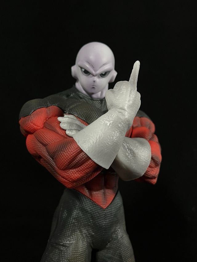 Figura Jiren 25cm Dragon Ball