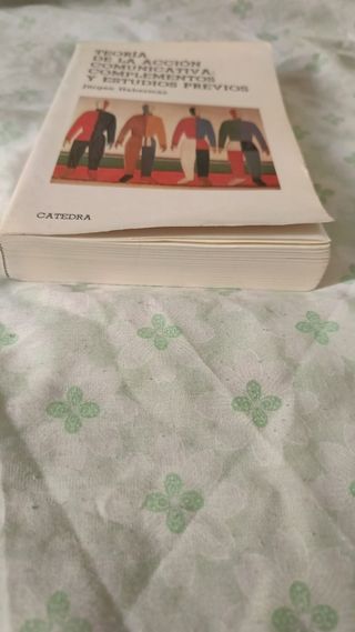 Libro "Teoria de la accion comunicativa" de Jürgen